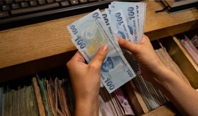 Muhtaç aylığına zam: Yeni tutar 7.326 TL