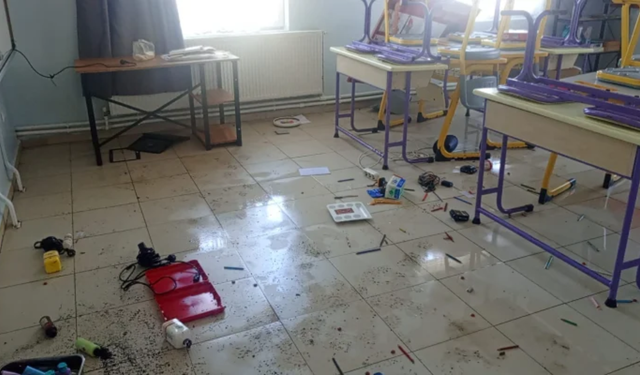 Samsun’da okula saldırı: Kapı, cam kırıldı; bayrak indirildi