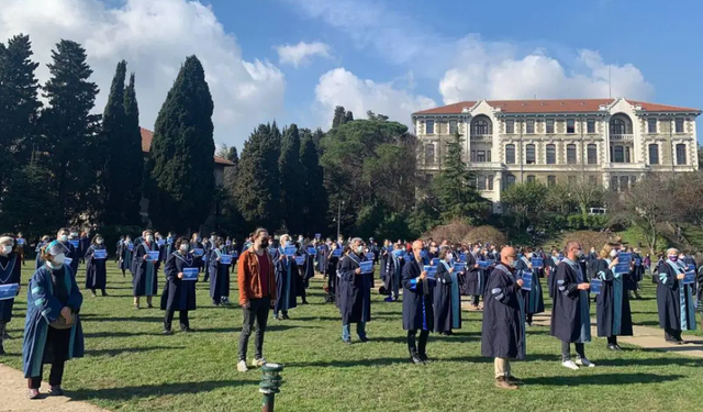 Akademisyen Çıdam'ın Boğaziçi'ne girişi yasaklandı