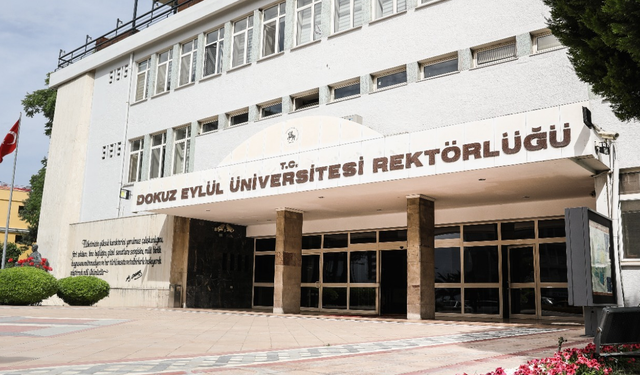 DEÜ öğrencilerinden yemeğe yapılan fahiş zamma tepki