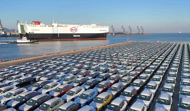 İthal otomobillere ek vergi geldi