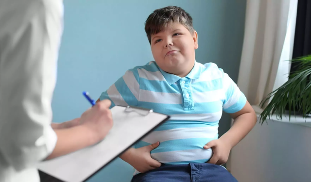 Bir ilk: Obez çocuk sayısı zayıfları geçti