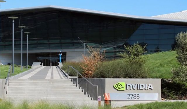 Nvidia dünyanın ilk 5 trilyon dolarlık şirketi