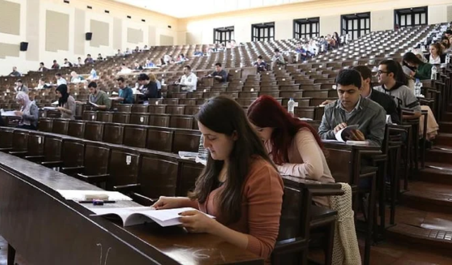 YÖK’ten yeni plan: Bazı bölümlerde üç yılda mezuniyet