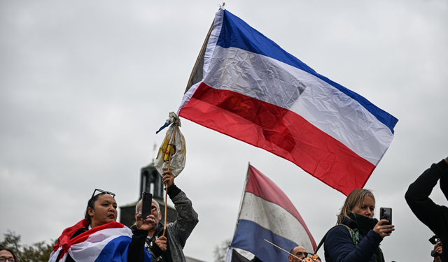 Hollanda’da ​​​​​​​Wilders kaybetti ancak aşırı sağ yükselişte