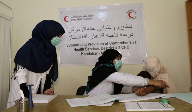 Afganistan’da Yardım Kesintileri Kadınları Vuruyor