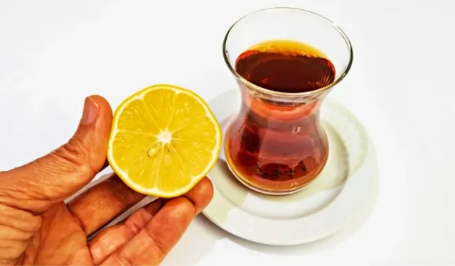 Çay yanındaki limona 10 lira isteyen işletmeye büyük ceza