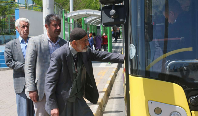 65 yaş üstü ücretsiz ulaşımda yeni dönem: 1 Ocak’ta başlıyor