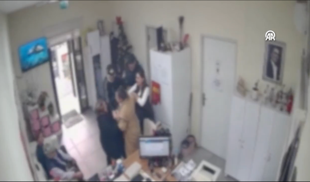 Pendik'te fakirlik belgesi verilmeyen kadın, muhtar dövdü