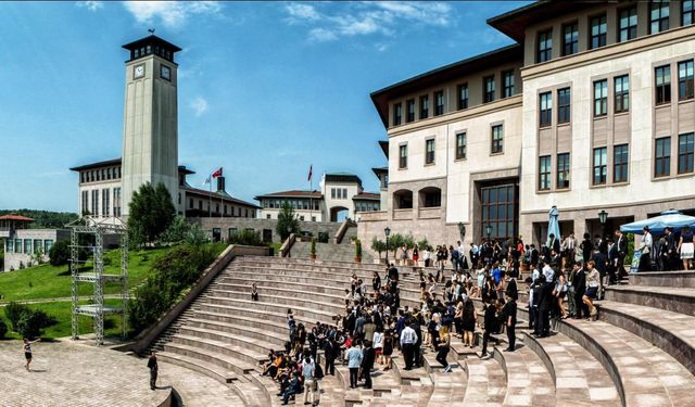 Koç Üniversitesi’nde 671 öğrencinin kişisel verileri sızdırıldı