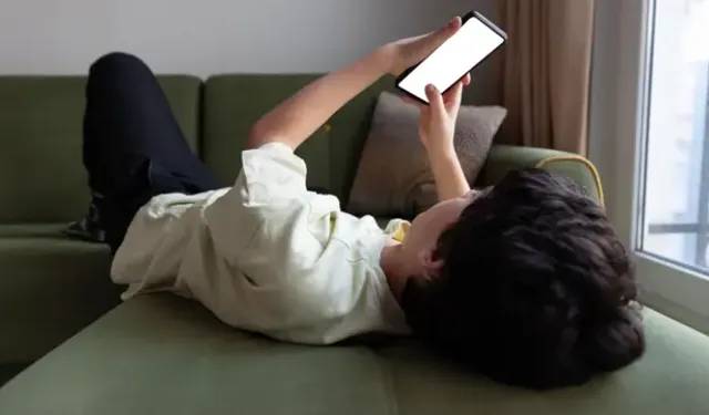 16 yaş altına sosyal medya yasaklandı