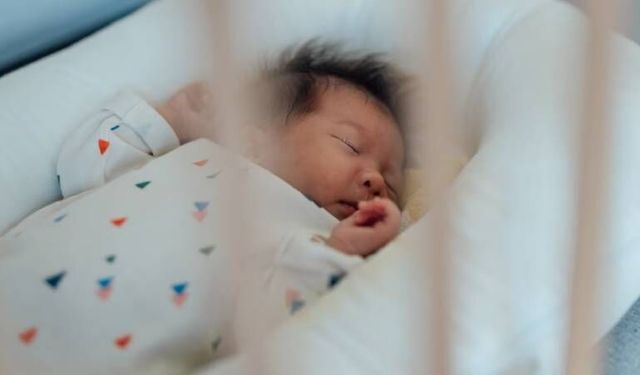 Çin, düşen doğum oranlarıyla mücadele ediyor: Prezervatife vergi zammı