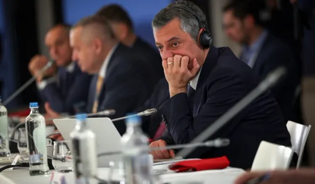 Özgür Özel, İngiliz İşçi Partisi'ne: Erdoğan'la dayanışma gösteriyorsunuz!