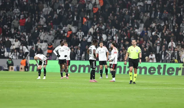 Beşiktaş'ta çöküş sürüyor: İstifa sesleri yükseldi