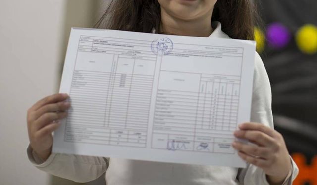 Yarıyıl tatili başladı, 18 milyon öğrenci karne aldı