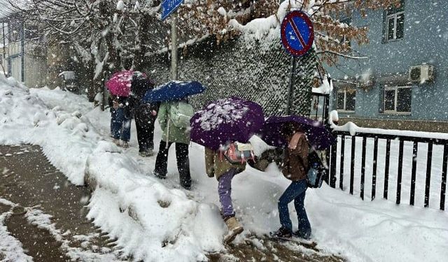 Kar engeli: Altı ilde okullar tatil