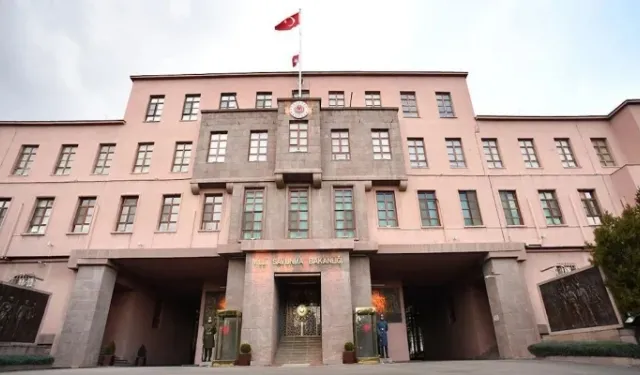 MSB: "Nusaybin’de bayrağa saldırı soruşturuluyor"