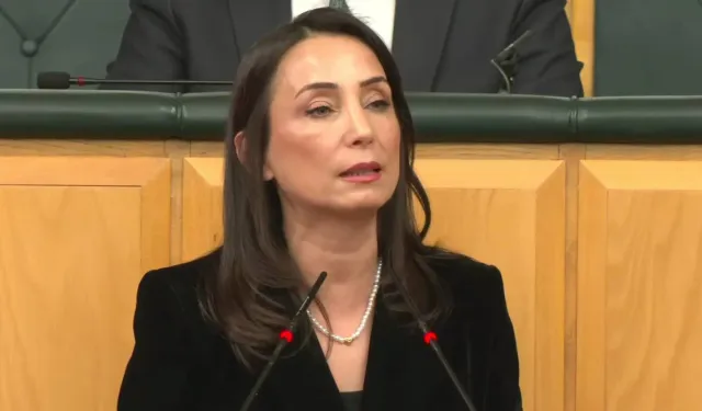 Tülay Hatimoğulları: Süreç belirsizliklerle yönetiliyor