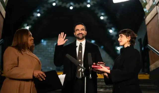 Zohran Mamdani, Kur’an’a el basarak yemin etti