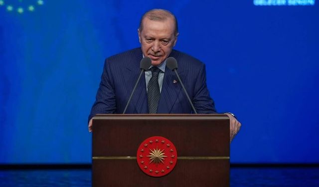 Erdoğan AA ve TRT’yi ‘özgür basın’ ilan etti