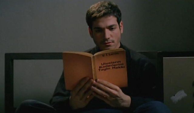 Dicle öneriyor: Bir Kuşağın İçinde Kopan Fırtına, Bahoz