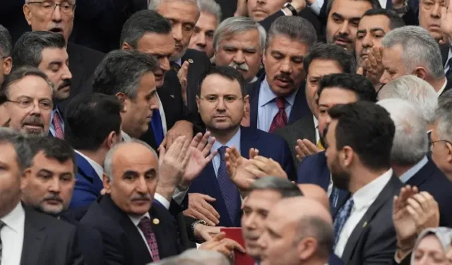 Adalet Bakanı'ndan sosyal medyaya "klavye delikanlılığı" tepkisi