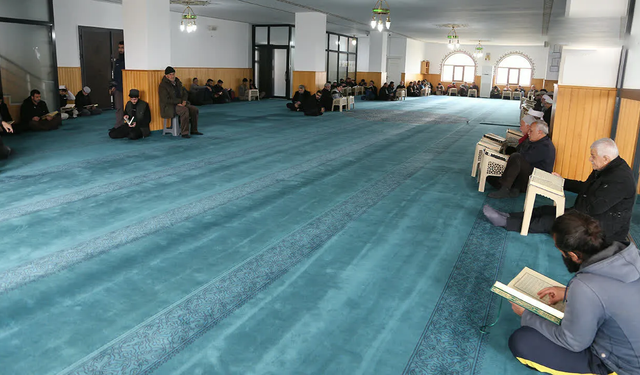 Diyarbakır camilerindeki o gelenek bu yıl da yaşatılıyor