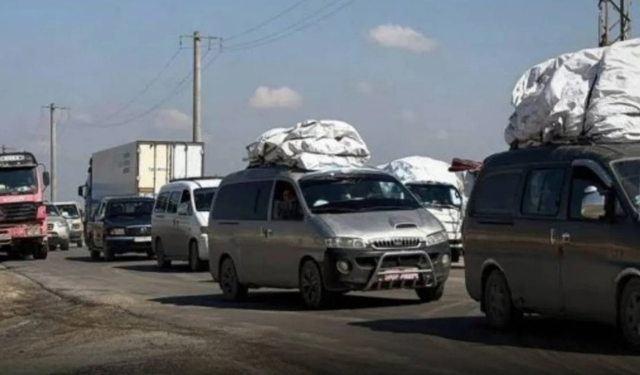 Afrinli Kürt ailelerin evlerine dönüşü başladı