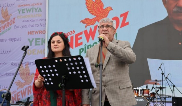 Diyarbakır’da Newroz kutlamalarında Öcalan’ın mesajı okundu