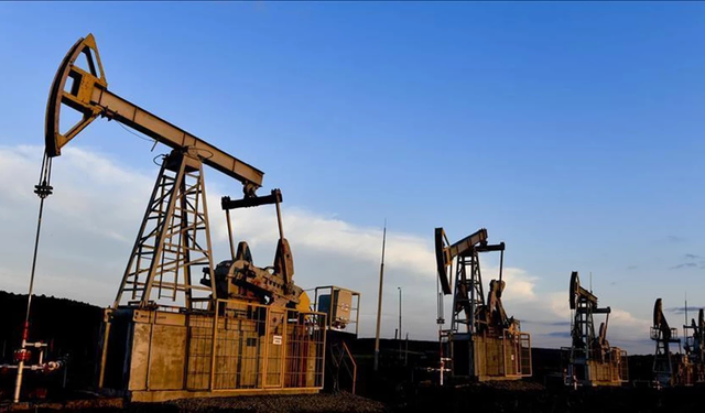 Ortadoğu gerilimi petrolü uçurdu: Brent 80 doların üzerinde