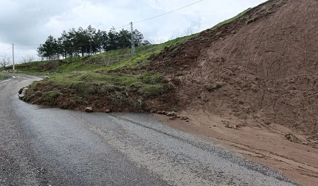 Diyarbakır’da korkutan görüntü! Toprak yola böyle indi
