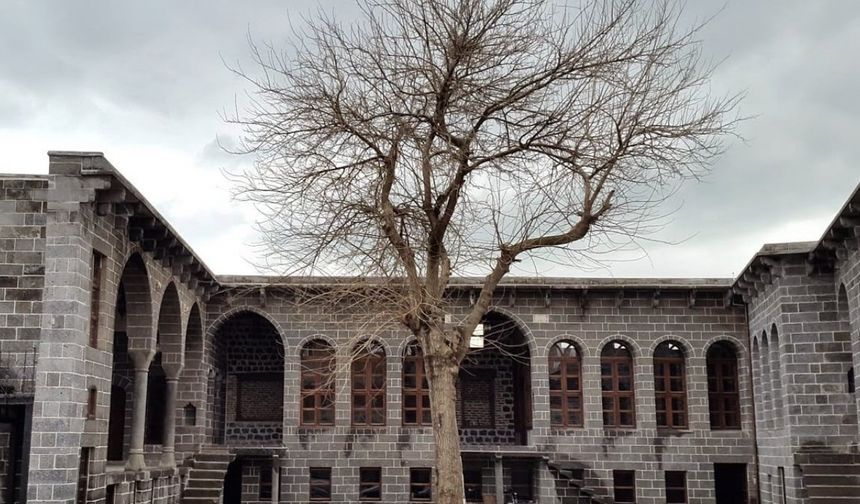 Atatürk ve Gazi Köşkü