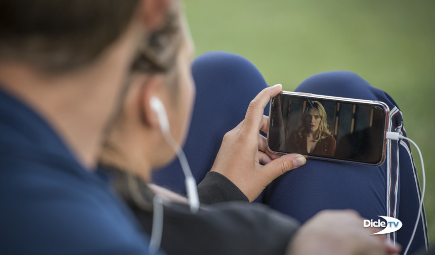 16 yaşından küçüklerin YouTube hesabı açması yasaklandı