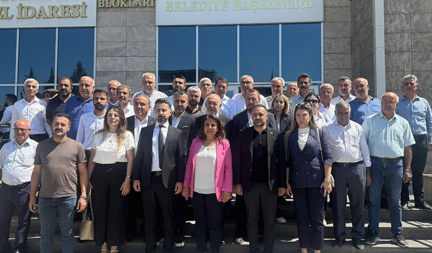 Adıyaman Belediyesi'nde başkanvekili seçildi: AKP ve YRP'li üyeler CHP'nin adayına oy verdi