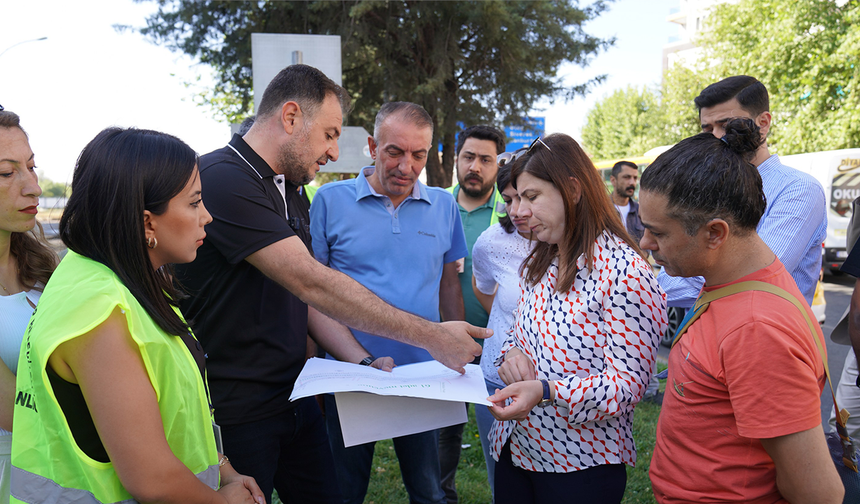 Diyarbakır’da Eşbaşkanlar yol çalışmalarını inceledi