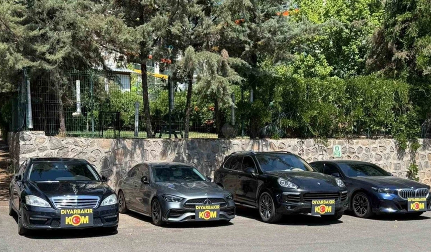 Diyarbakır'da kaçak lüks araç operasyonu: 15 tutuklama