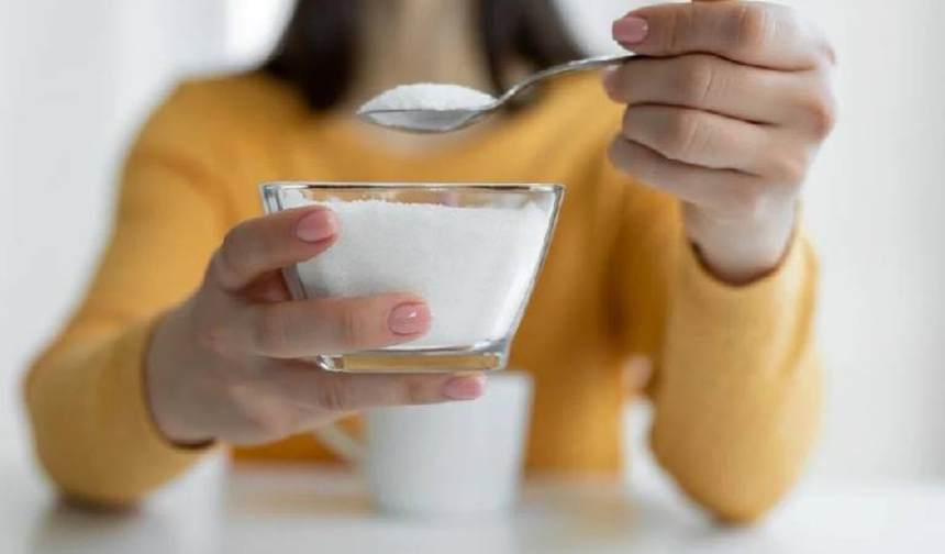 Harvardlı doktordan uyarı: Şekeri bırakınca yüzünüz nasıl değişir?