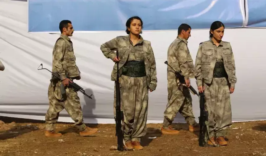 PKK'nın çekilme kararı: Köşe yazarları ne diyor?