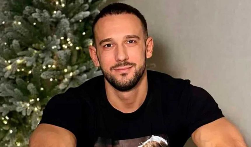 Bir ayda 12,7 kilodan fazla alan fenomen öldü