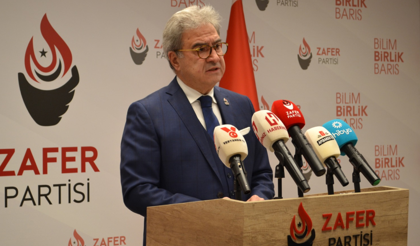 Zafer Partili Şehirlioğlu, T24 muhabirini duruşma salonundan zorla çıkardı