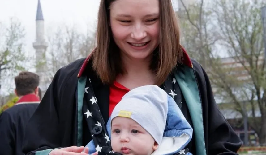 Edirne'de odasının penceresinden düşen avukat hayatını kaybetti