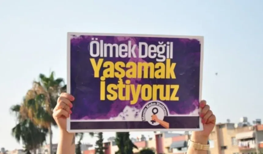 Çocuklarını görmeye giden adam eski karısını öldürdü