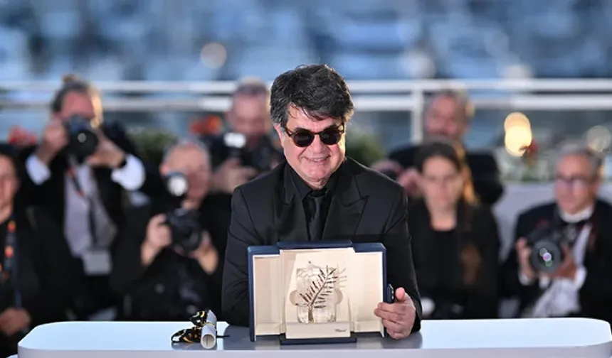 İranlı yönetmen Panahi: İnternet kesildiyse katliam yakındır