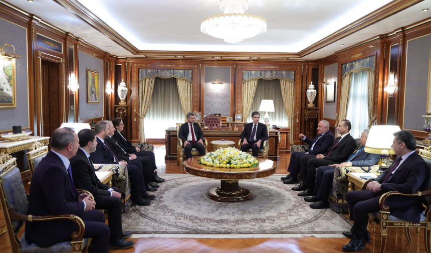 Neçirvan Barzani Amedspor heyetini kabul etti