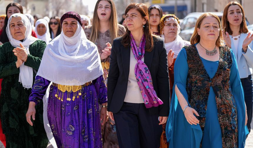 Bucak, Çınar’da 8 Mart açıklamasına katıldı