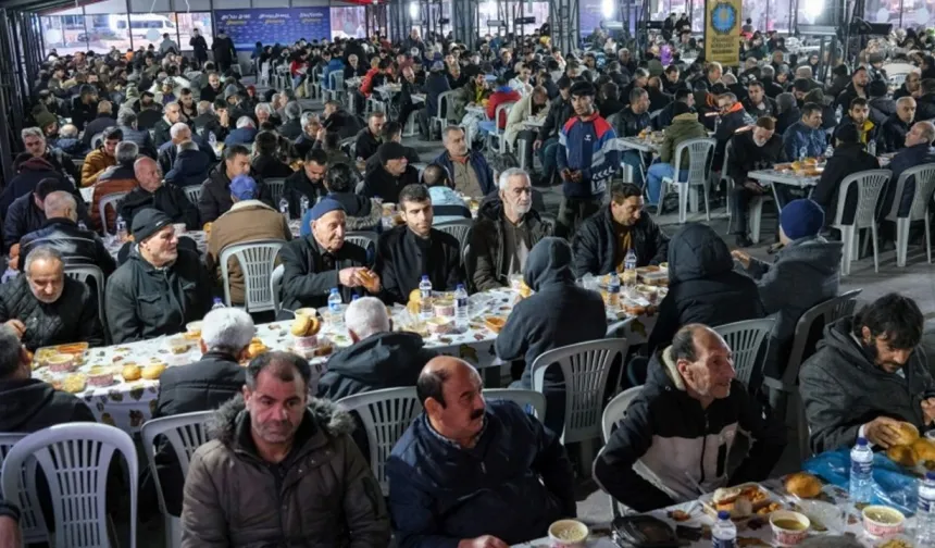 Diyarbakır'da iftar cep yakıyor: İşte fiyatlar