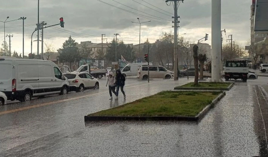 Diyarbakır’da yağış uyarısı: Hava sıcaklıkları düşüyor