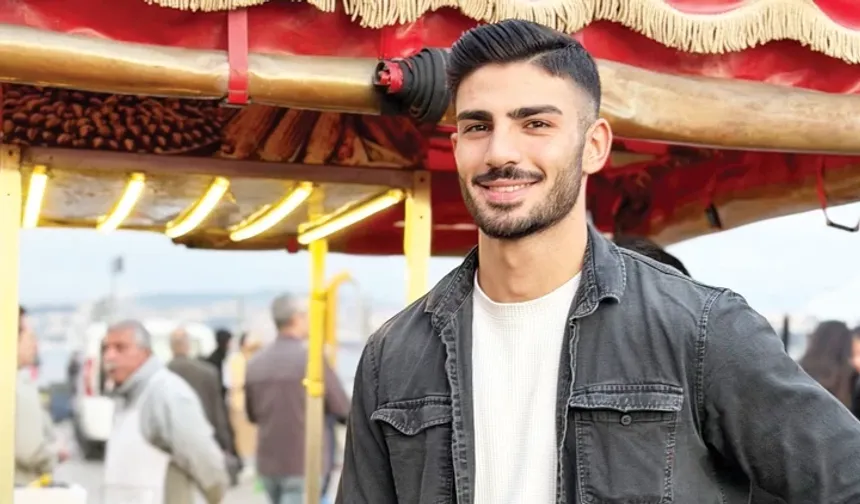 Karaköy’ün Fenomeni Kürt Mısırcı: Alper Temel