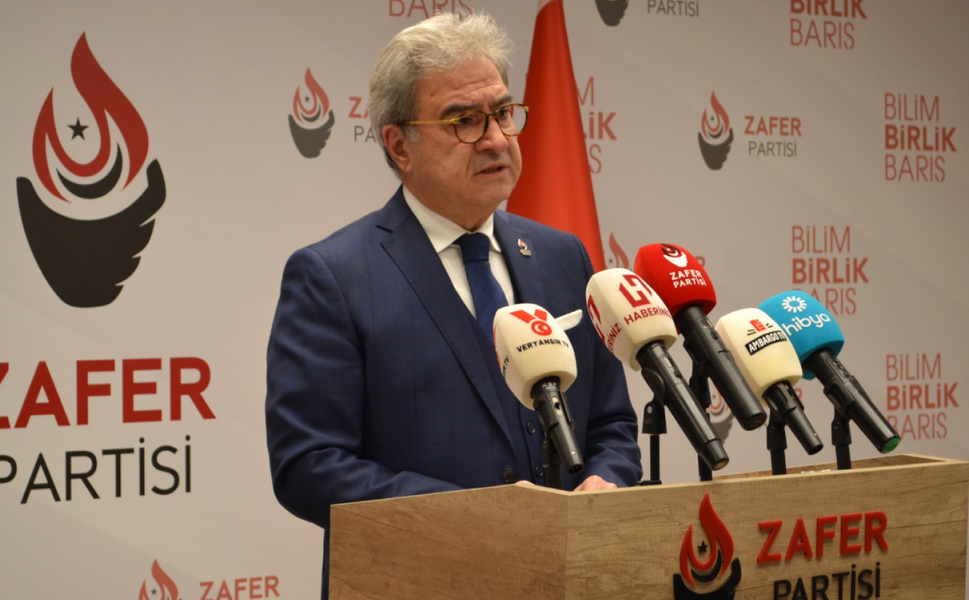 Zafer Partili Şehirlioğlu, T24 muhabirini duruşma salonundan zorla çıkardı