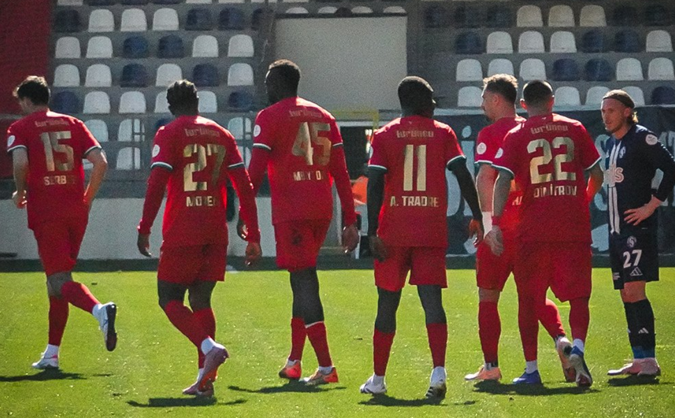 Amedspor kan kaybetmeye devam ediyor: 1-1